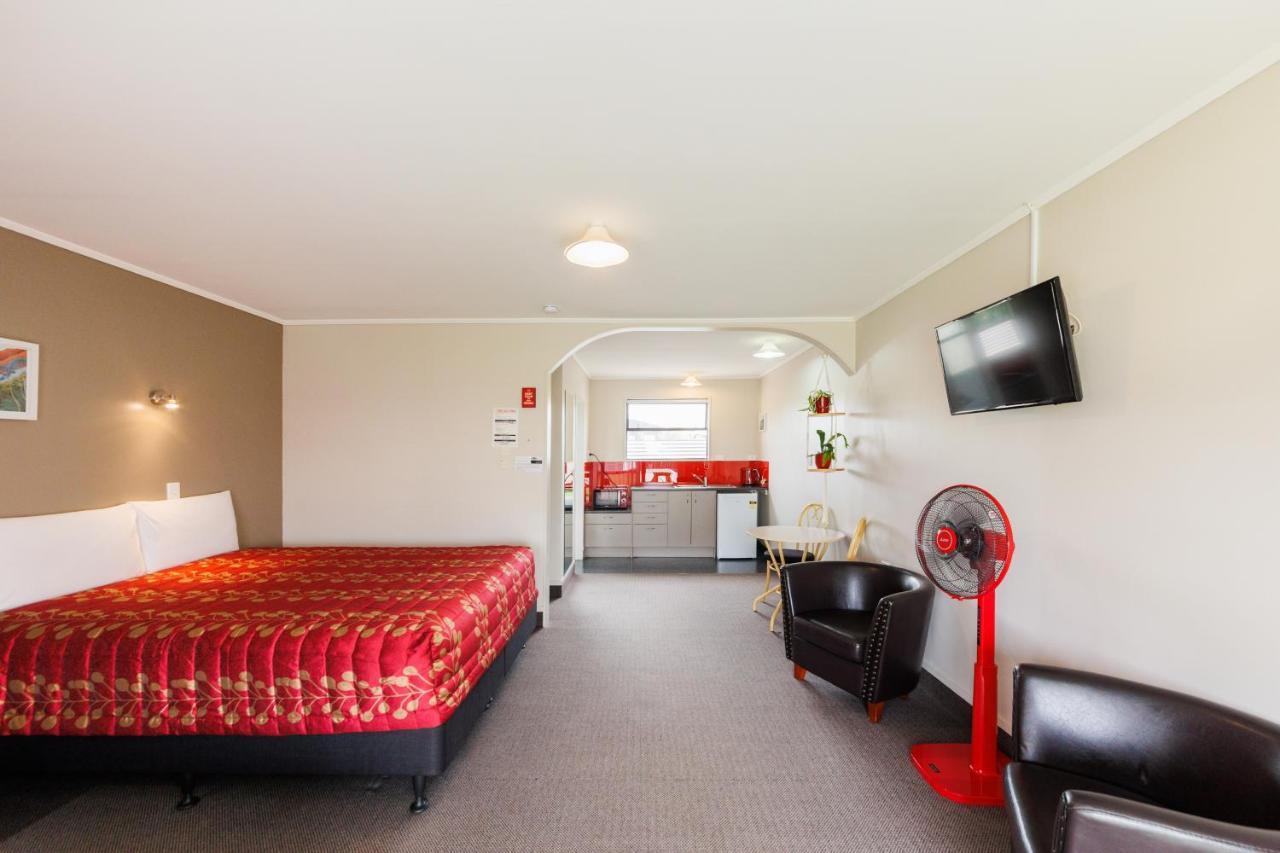 Manfeild Park Motel Feilding Buitenkant foto