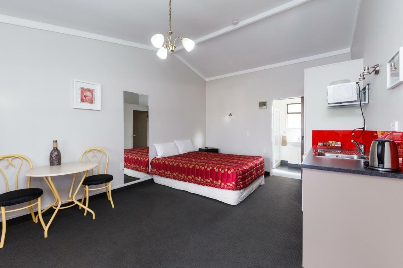 Manfeild Park Motel Feilding Buitenkant foto