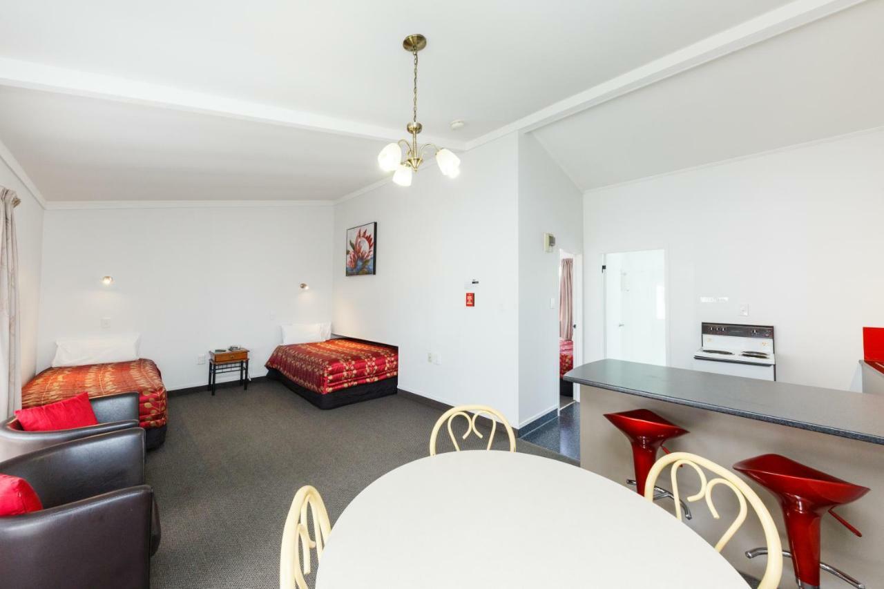 Manfeild Park Motel Feilding Buitenkant foto